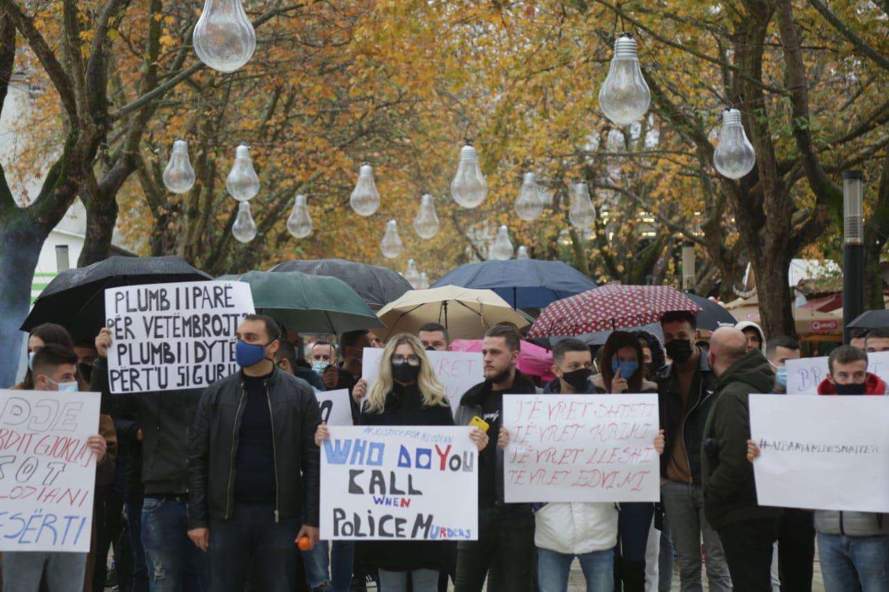 Μεγάλη διαδήλωση στα Τίρανα για την δολοφονία 25χρονου από αστυνομικές δυνάμεις