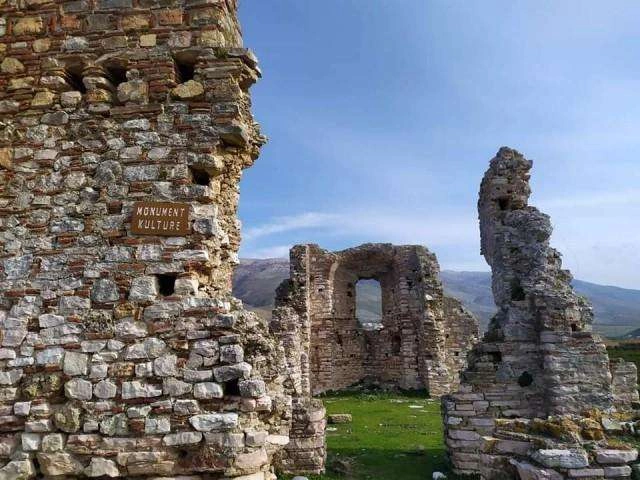 Το εγκαταλελειμμένο ανώνυμο Βυζαντινό Μοναστήρι στο Μουρσί