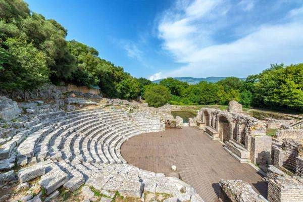 Βουθρωτό: Η πανέμορφη αρχαιοελληνική πόλη του Ιονίου