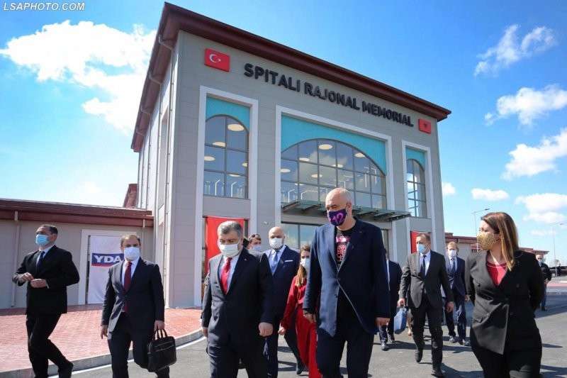 Ερντογάν: Θα συνεχίσουμε να υπηρετούμε την Αλβανία και τους Αλβανούς αδελφούς