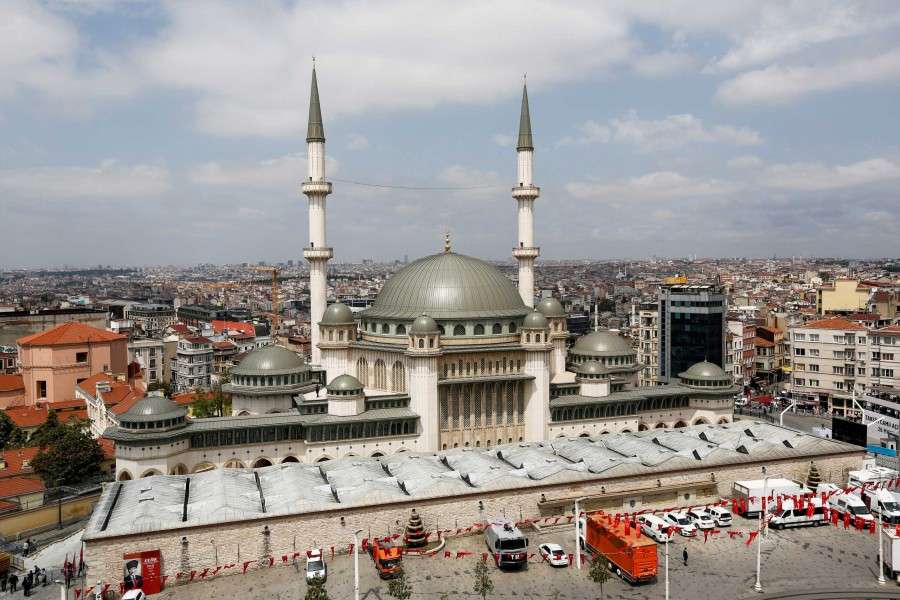 Τζαμί εγκαινίασε ο Ερντογάν παραμονή της Άλωσης της Κων/πολης