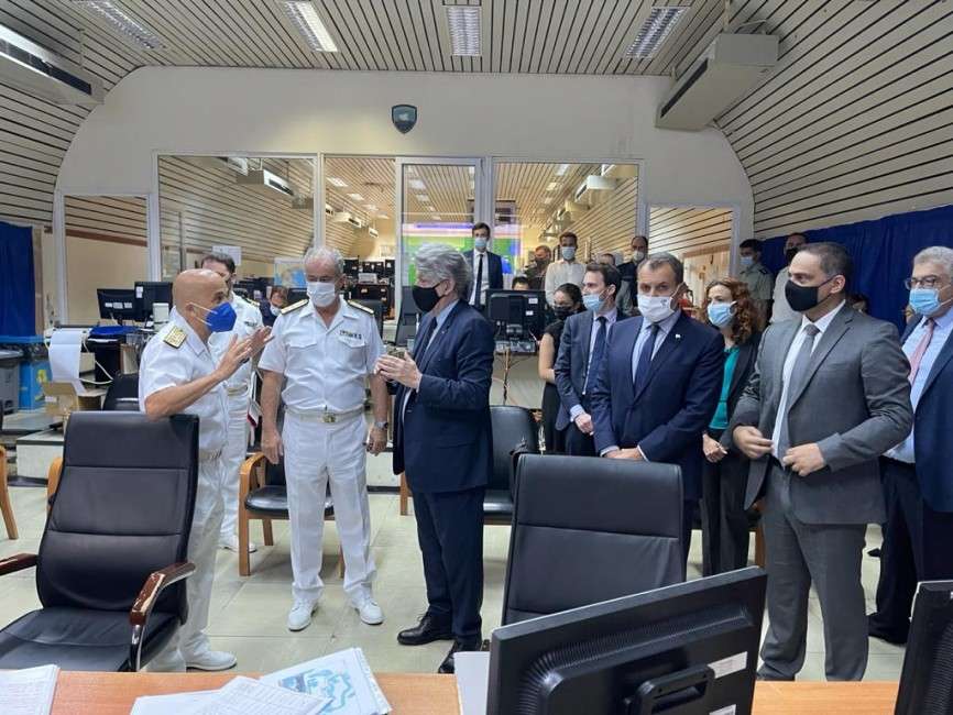 Κοινή επίσκεψη ΥΕΘΑ και Επιτρόπου Εσωτερικής Αγοράς στο Στρατηγείο Διοικήσεως Ανατολικής Μεσογείου