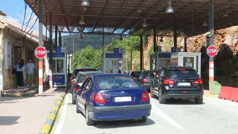 Περιοδική επιστροφή των Βορειοηπειρωτών - Χωρίς αισθητά περιοριστικά μέτρα η Αλβανία