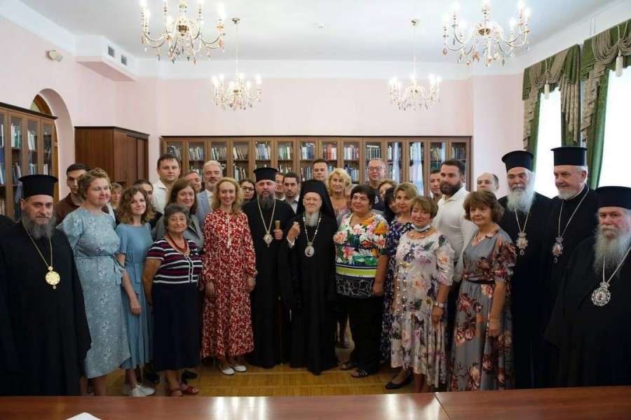 Ο Οικουμενικός Πατριάρχης καλεί τους Έλληνες της Ουκρανίας να κρατήσουν ζωντανή την ελληνική γλώσσα και την Ορθοδοξία