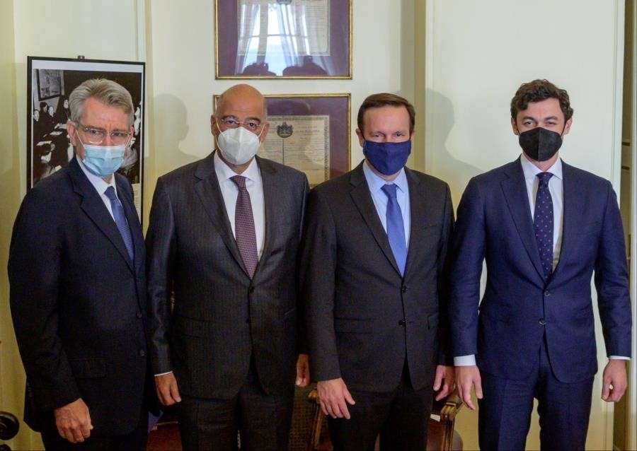 Συνάντηση του Έλληνα ΥΠΕΞ με τους Γερουσιαστές των ΗΠΑ
