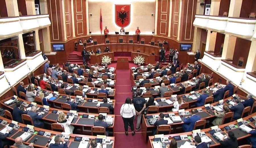 Οι νέες Κοινοβουλευτικές Επιτροπές της Αλβανίας - Στην Επιτροπή Εξωτερικής Πολιτικής ο Βαγγέλης Ντούλες