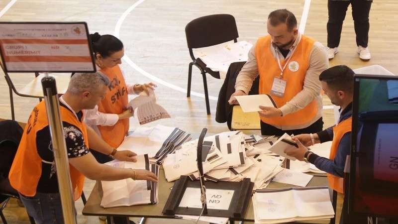 Επανεξέταση του 10% των εκλογικών κέντρων της Αλβανίας έπειτα από κλήρωση