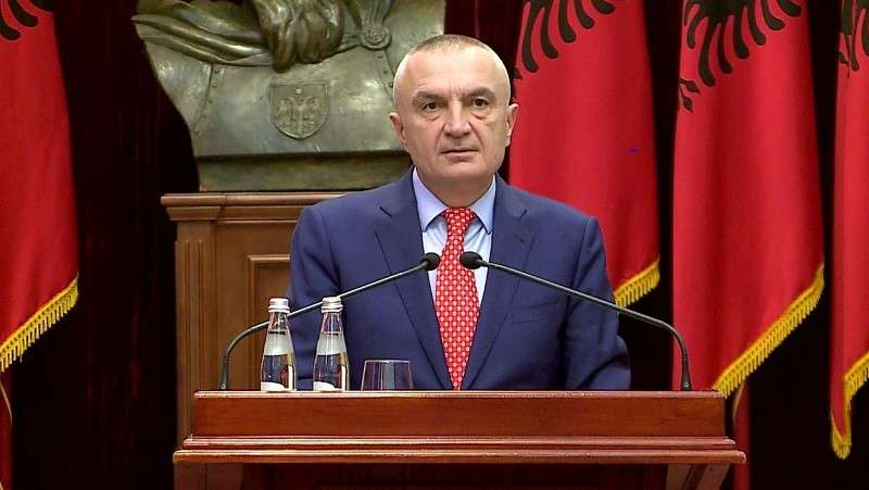 Επανέρχεται στο προσκήνιο η αποπομπή του Αλβανού ΠτΔ Ιλίρ Μέτα