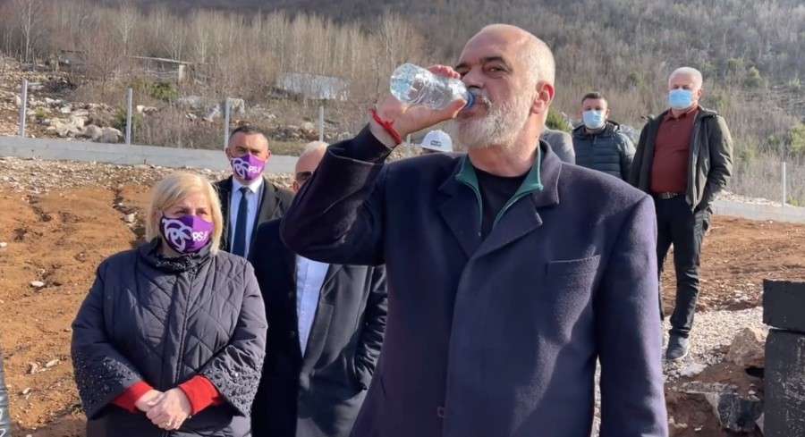 Σάλος με τη μαζική δηλητηρίαση στην Αλβανία - Ο Ράμα τους είχε υποσχεθεί πόσιμο νερό