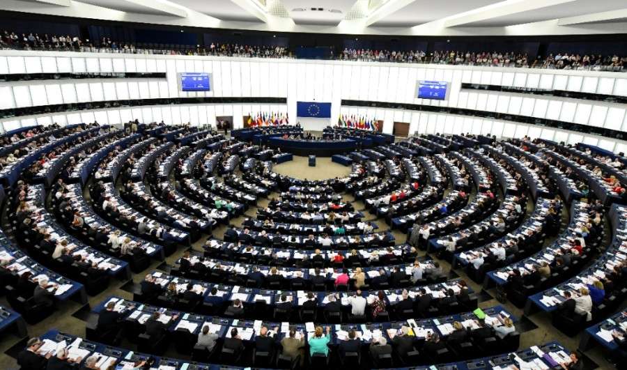 Σε οικονομική και θεσμική στήριξη των Δ. Βαλκανίων καλούν την ΕΕ οι ευρωβουλευτές