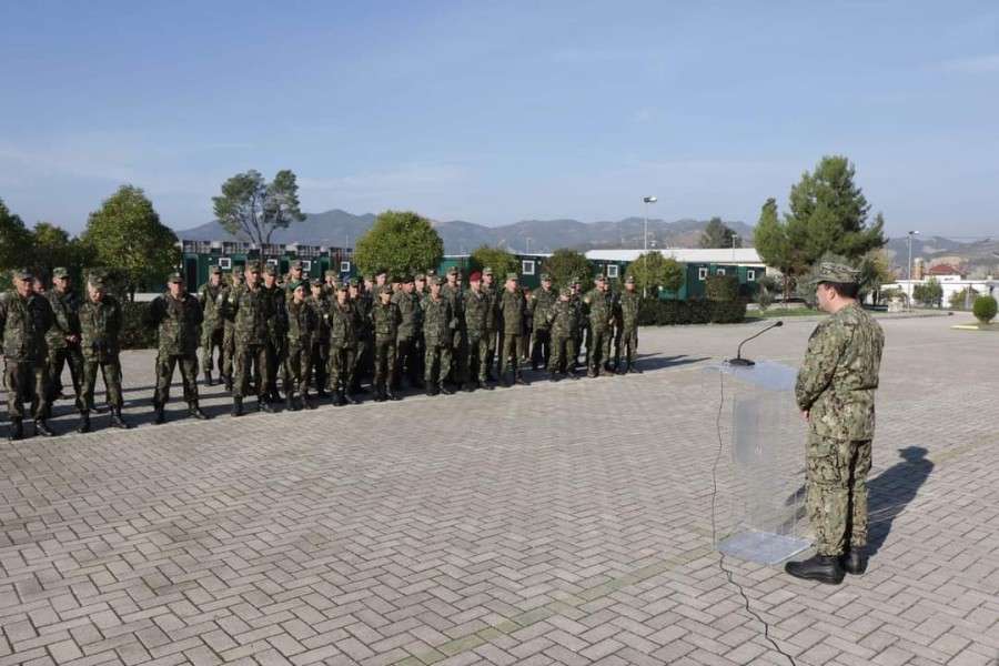 Οι ΗΠΑ εκπαιδεύουν τις Αλβανικές Ένοπλες Δυνάμεις στη χρήση πυρομαχικών