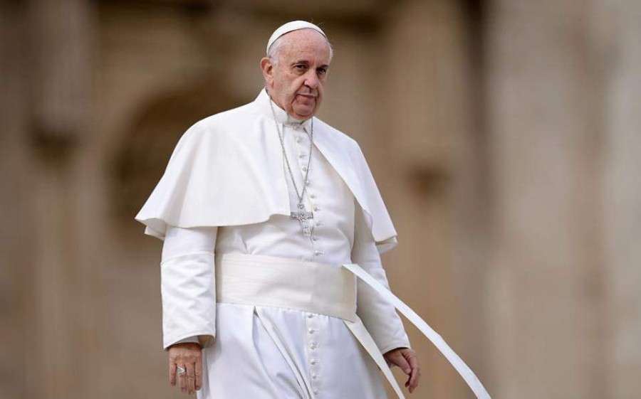 Στην Ελλάδα φτάνει σήμερα ο Πάπας Φραγκίσκος
