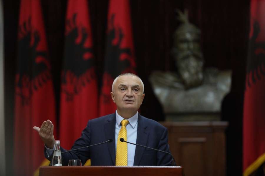 Ο Αλβανός ΠτΔ απορρίπτει συγκεντρωτικό νόμο του Ράμα