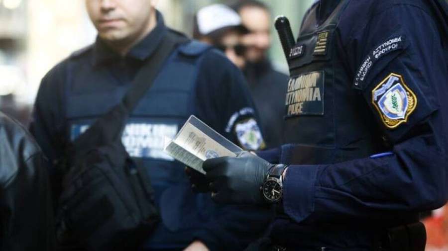 «Ελληνοποίηση» Αλβανών εγκληματιών από το κύκλωμα αστυνομικών που εξαρθρώθηκε