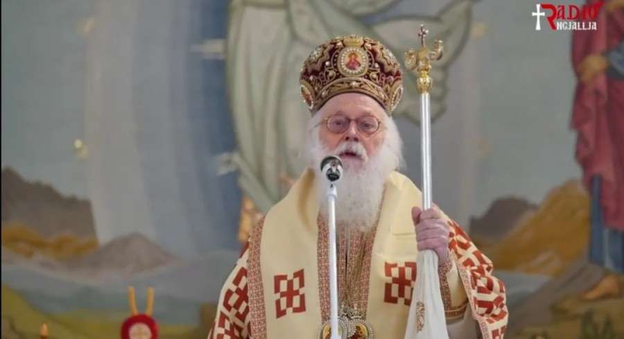 Αρχιεπίσκοπος Αναστάσιος:«Ο Θεός προσεγγίζεται με την ταπείνωση» (βίντεο)