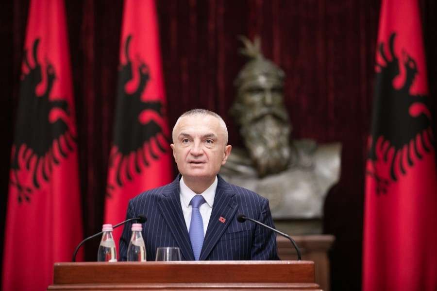 Στις 18 Ιανουαρίου η οριστική απόφαση για την αποπομπή του Αλβανού ΠτΔ από το Συνταγματικό Δικαστήριο