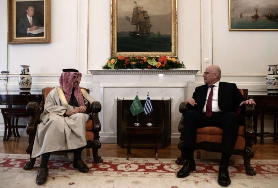 Συνάντηση Ν. Δένδια με τον Σαουδάραβα ομόλογό του