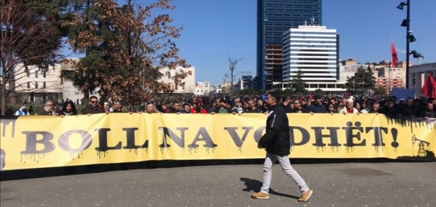 Αλβανία: Συνεχίζονται οι μαζικές διαμαρτυρίες των πολιτών