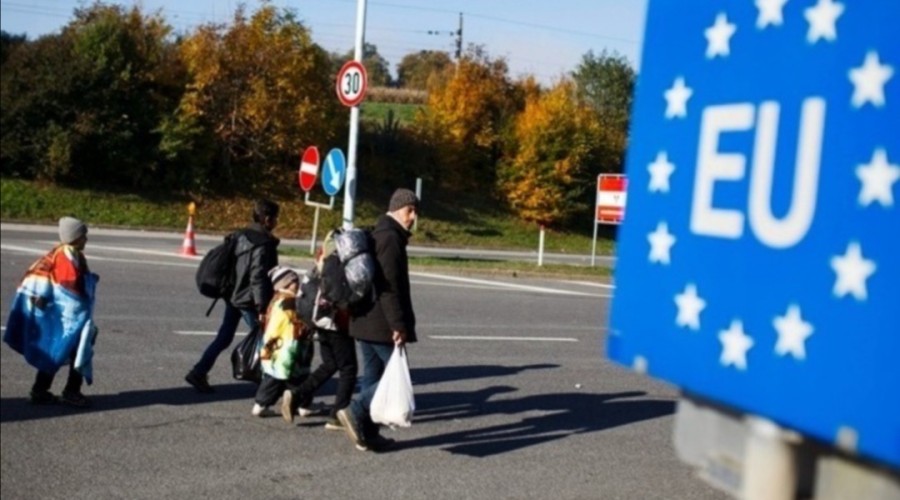 Γιόχανσον: Προετοιμασία της ΕΕ για εκατ. Ουκρανών προσφύγων