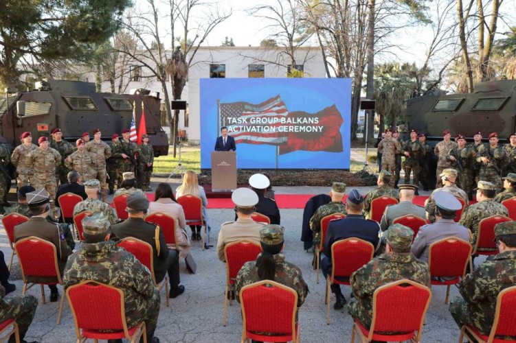 Αλβανία: Ενεργοποίηση του Επιτελ. Διοίκησης των Αμερικανικών Ενόπλ. Δυνάμεων