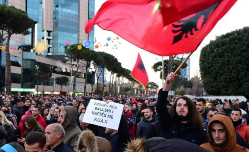 Αλβανία: Συνεχίζονται οι διαμαρτυρίες για την άνοδο των τιμών σε καύσιμα και τρόφιμα