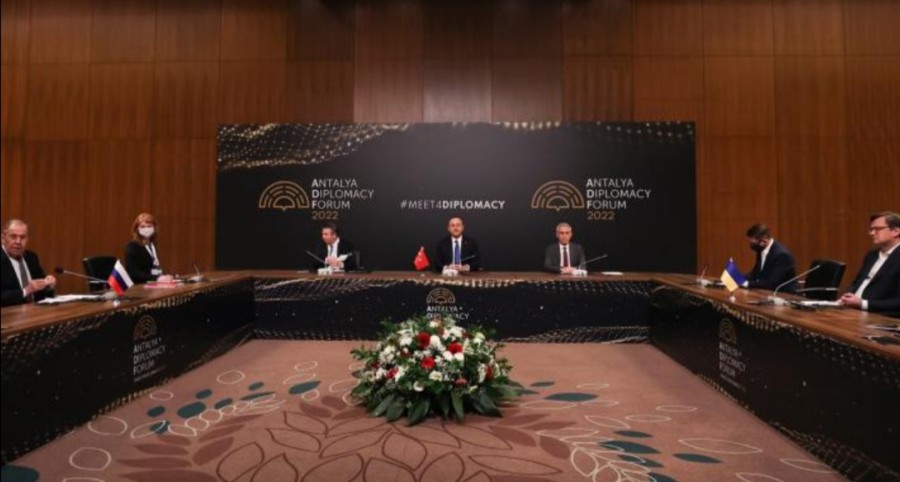 Τουρκία: Προς επίτευξη συμφωνίας Ρωσίας - Ουκρανίας σε «κρίσιμα»  ζητήματα