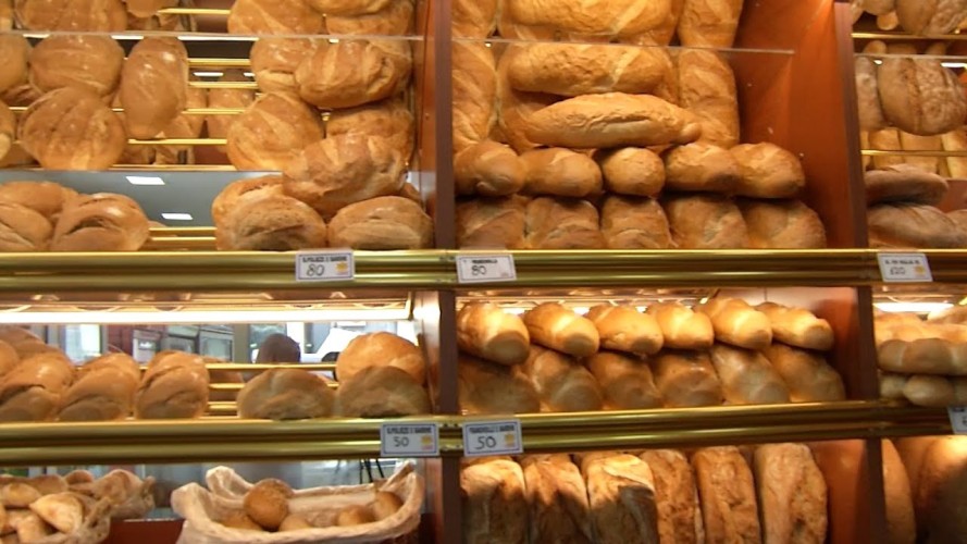 Πάνω απ' το 70% η συνολική αύξηση της τιμής του ψωμιού στην Αλβανία μέσα σε ένα χρόνο