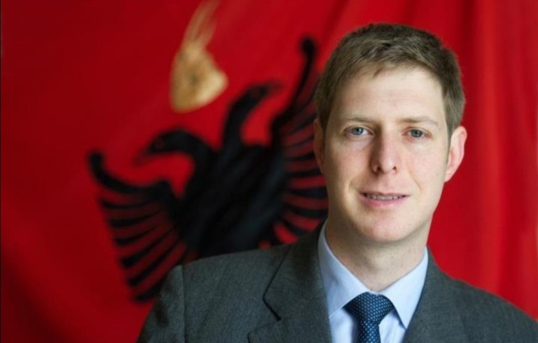 Ο πρίγκιπας Λέκα Ζόγκου θα είναι ο νέος ΠτΔ της Αλβανίας;