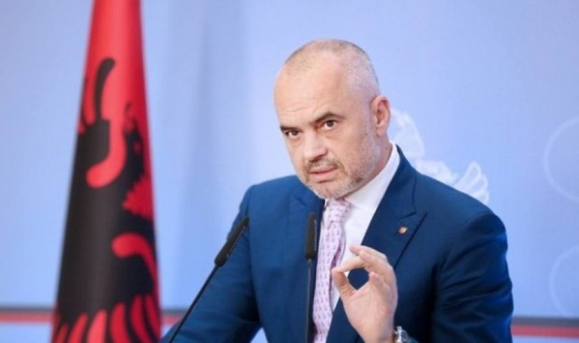 Ο Ράμα συνεχίζει να «φιμώνει» τους δημοσιογράφους στην Αλβανία
