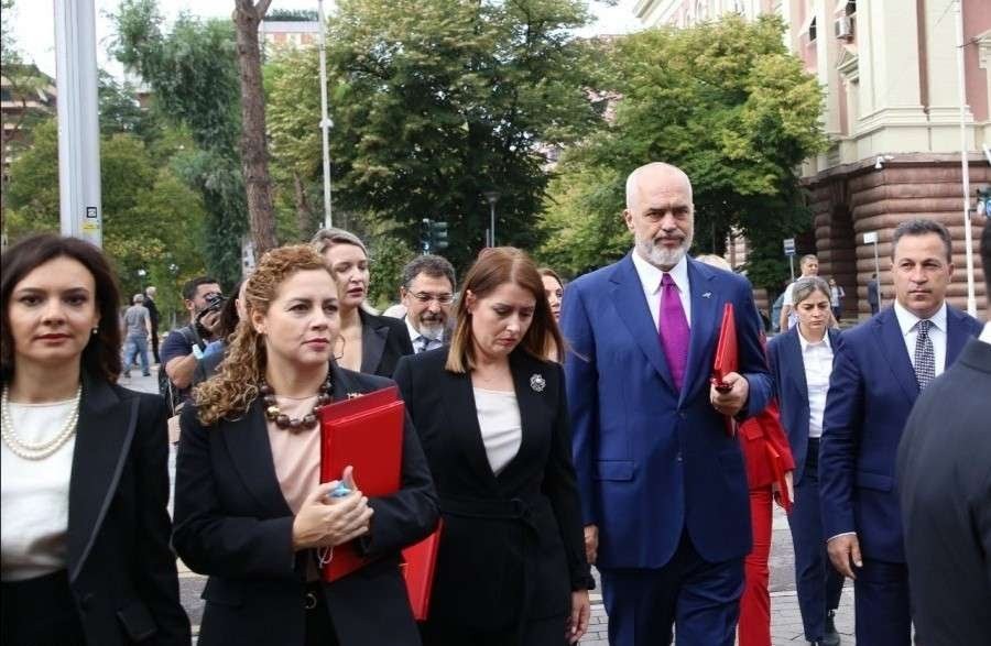 Έχει «Υπουργείο προπαγάνδας» η Αλβανία;