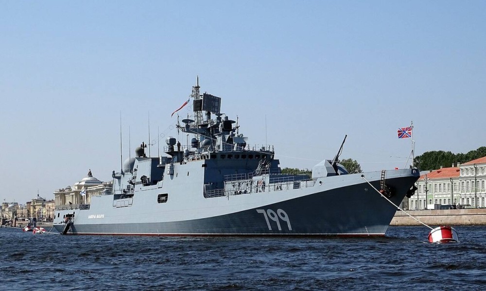 Ρωσική φρεγάτα στη Μαύρη Θάλασσα επλήγη από ουκρανικό πύραυλο