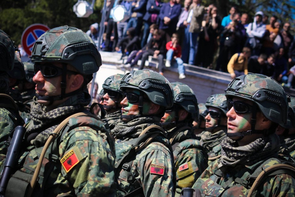 Οι ΗΠΑ χορηγούν 17 εκατ. δολάρια στις αλβανικές Ένοπλες Δυνάμεις