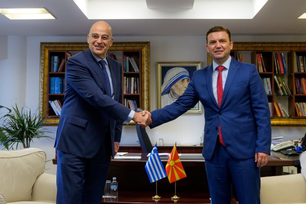 Ο Δένδιας υπέρ των άμεσων διαπραγματεύσεων της ΕΕ με Αλβανία και Σκόπια
