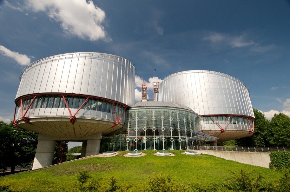 Το Δικαστήριο του Στρασβούργου καταδίκασε την Αλβανία για παραβίαση των ανθρωπίνων δικαιωμάτων σε παιδιά Ρομά