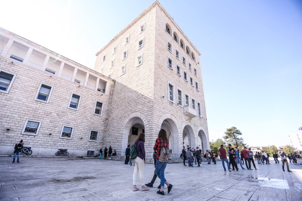 Η Αλβανία δεν αναγνωρίζει τα ελληνικά πτυχία ενώ τα πανεπιστήμια της βρίσκονται στις χαμηλότερες θέσεις