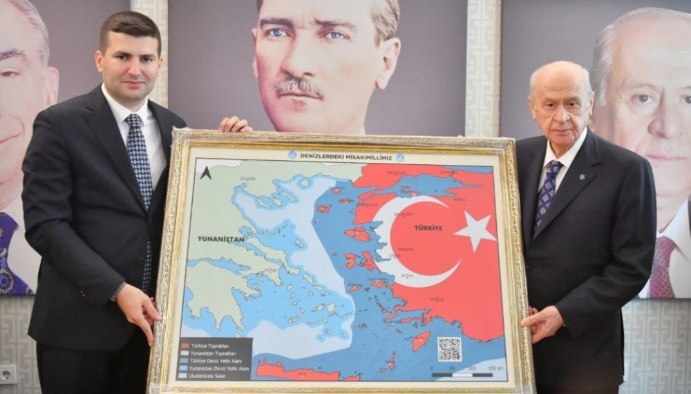 Με χάρτη όπου η Κρήτη και το Αιγαίο είναι τουρκικά συνεχίζεται το μπαράζ προκλήσεων