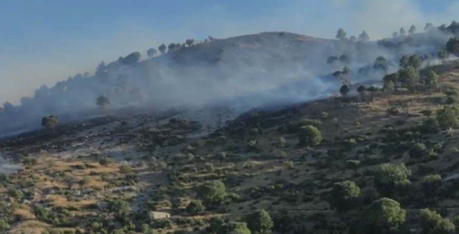 Ελληνικό κατασβεστικό ελικόπτερο στη μάχη για τη φωτιά της Δρόπολης