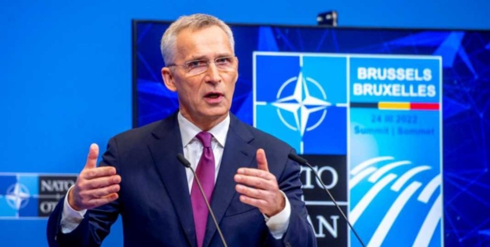 Στόλτενμπεργκ προς Βούτσιτς: «Αν χρειαστεί, θα παρέμβουμε ως ΝΑΤΟ-KFOR.»