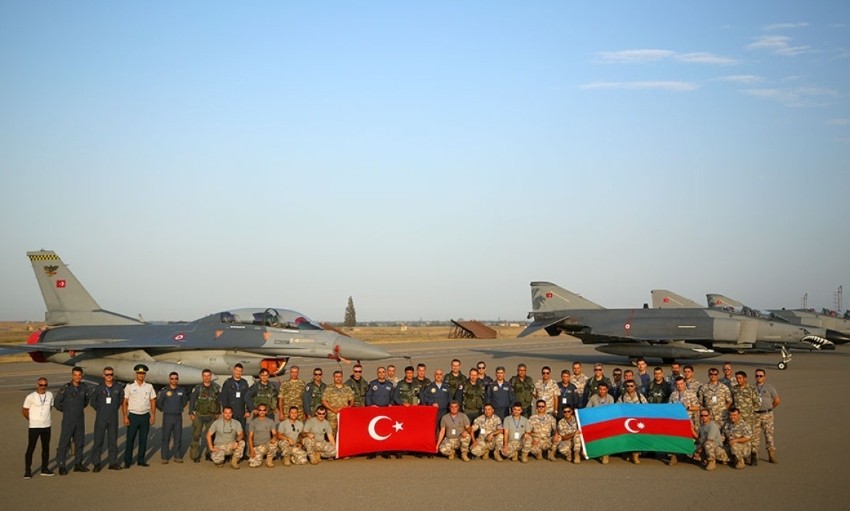 Αζερμπαϊτζάν και Τουρκία θα πραγματοποιήσουν κοινές αεροπορικές ασκήσεις στο Αιγαίο