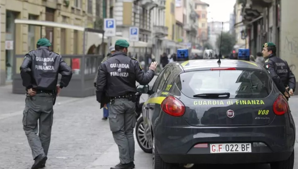 100 κιλά ναρκωτικά κατάσχεσε η ιταλική αστυνομία από την αποθήκη ενός Αλβανού