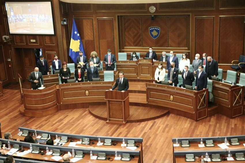 Ορκίστηκαν οι 10 νέοι Σέρβοι βουλευτές στη Βουλή του Κοσσυφοπεδίου
