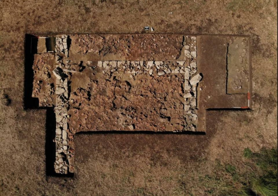 Κατάλοιπα του ναού του Ποσειδώνα πιθανότατα να αποφέρει η ανασκαφή στο Σαμικό - himara.gr | Ειδήσεις απ' την Βόρειο Ήπειρο
