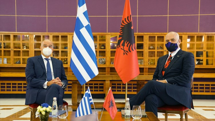 Στην τελική ευθεία μπαίνει η συμφωνία Ελλάδας- Αλβανίας για την ΑΟΖ