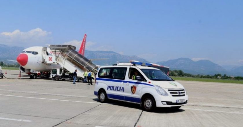 Τούρκος διεθνώς καταζητούμενος συνελήφθη στο αεροδρόμιο των Τιράνων