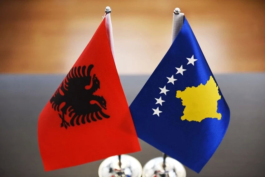 Διαφθορά και παρατυπία καθιστούν προβληματικό το εμπόριο Αλβανίας - Κοσόβου