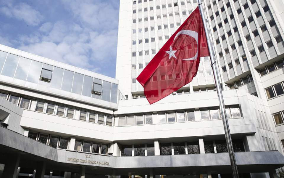 turkey3455-thumb-large-thumb-large-1-1-2-1 Το τουρκικό ΥΠΕΞ κάλεσε τους πρεσβευτές των χωρών που έκλεισαν τα προξενεία τους