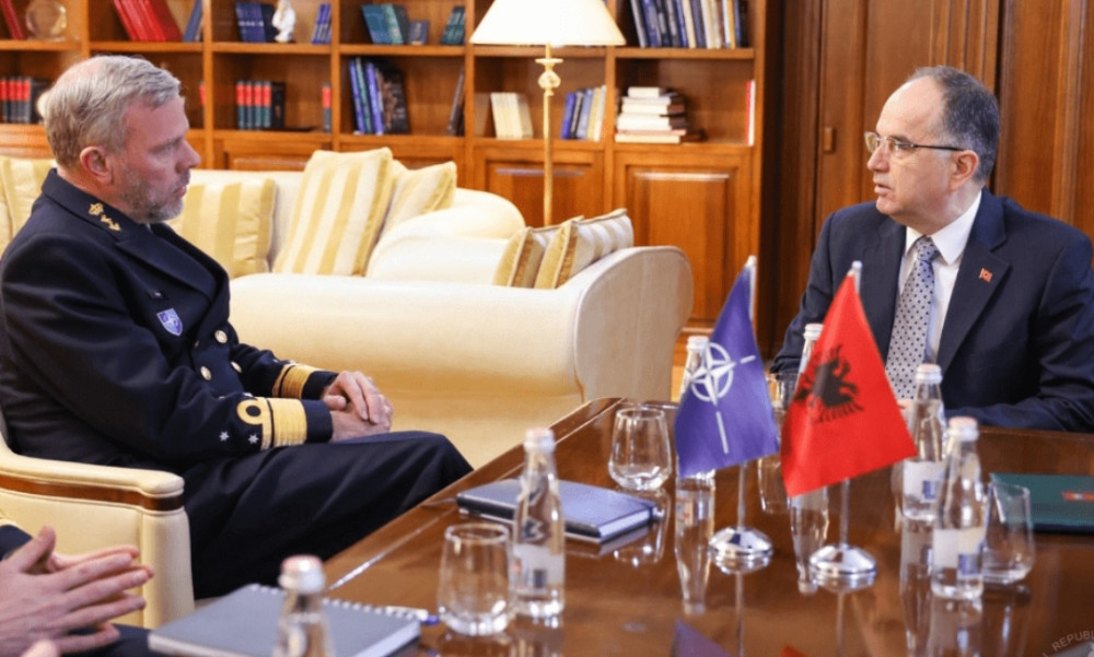 Συνάντηση Αλβανού ΠτΔ με αξιωματούχο του ΝΑΤΟ