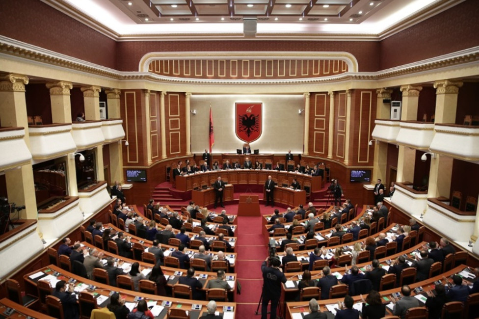 Albanian-Parliament-Kuvendi-i-Shqiperise-2 Συζήτηση – μαραθώνιος στην αλβανική βουλή για McGonical