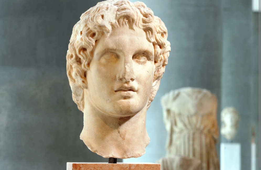 Η κεφαλή του Μ. Αλεξάνδρου στο αρχαιολογικό μουσείο Θάσου