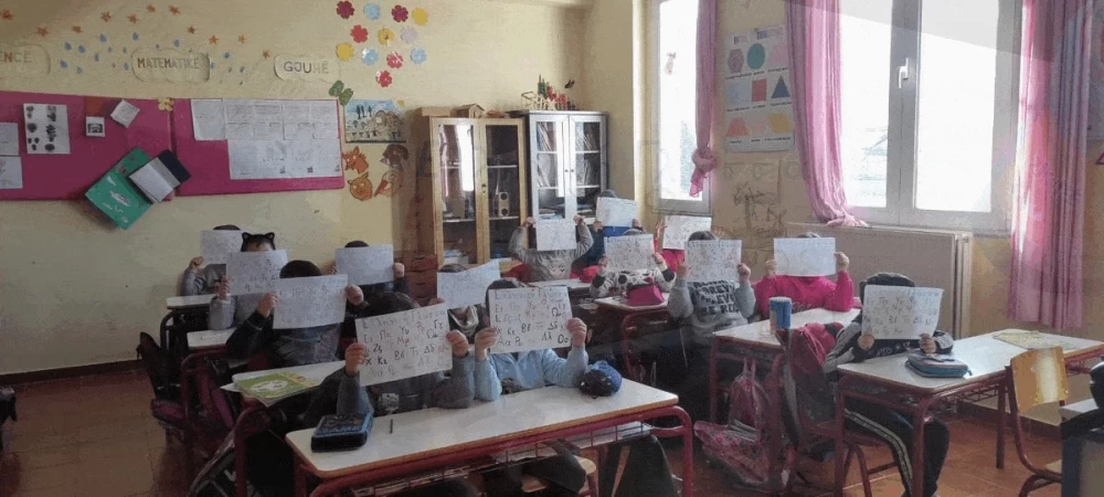 Το Υπ. Παιδείας βάζει "φρένο" στα εκπαιδευτήρια Όμηρος Κορυτσά και Χιμάρας